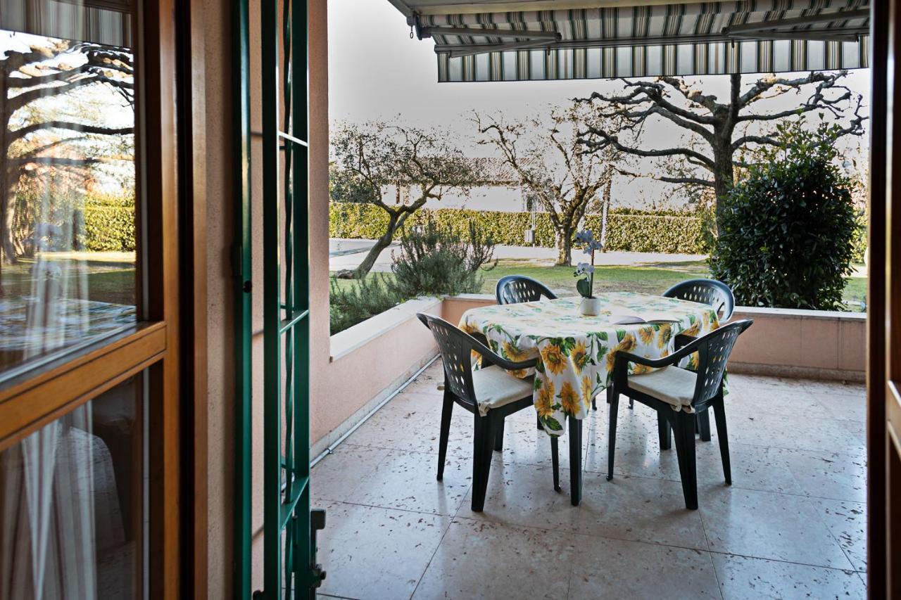 Apartment Ortensia - Regarda Travel Lazise Esterno foto