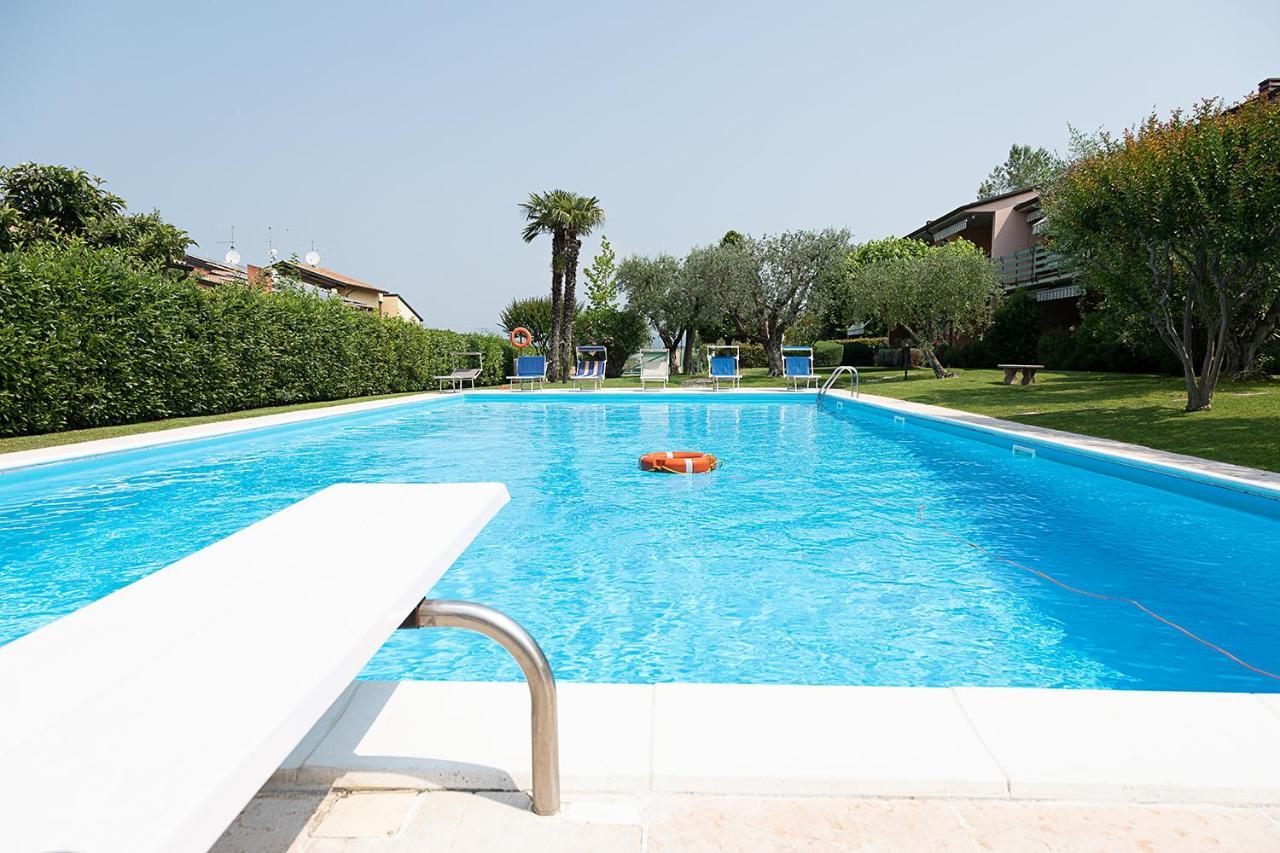 Apartment Ortensia - Regarda Travel Lazise Esterno foto