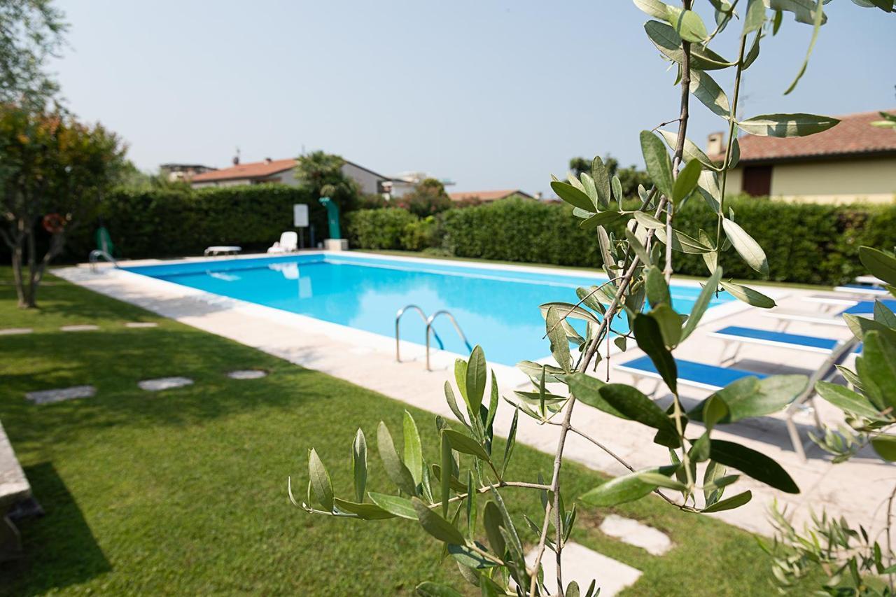 Apartment Ortensia - Regarda Travel Lazise Esterno foto